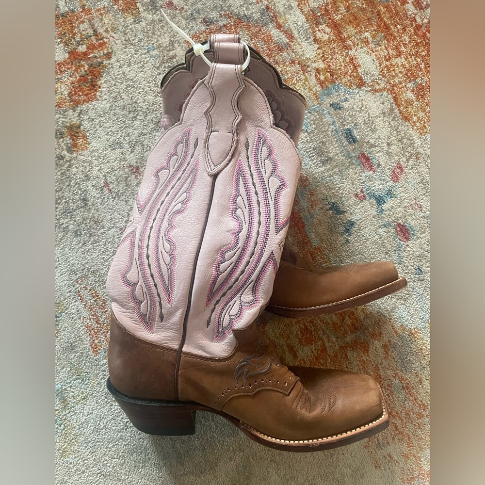 Justin Women’s Cowboy Boots